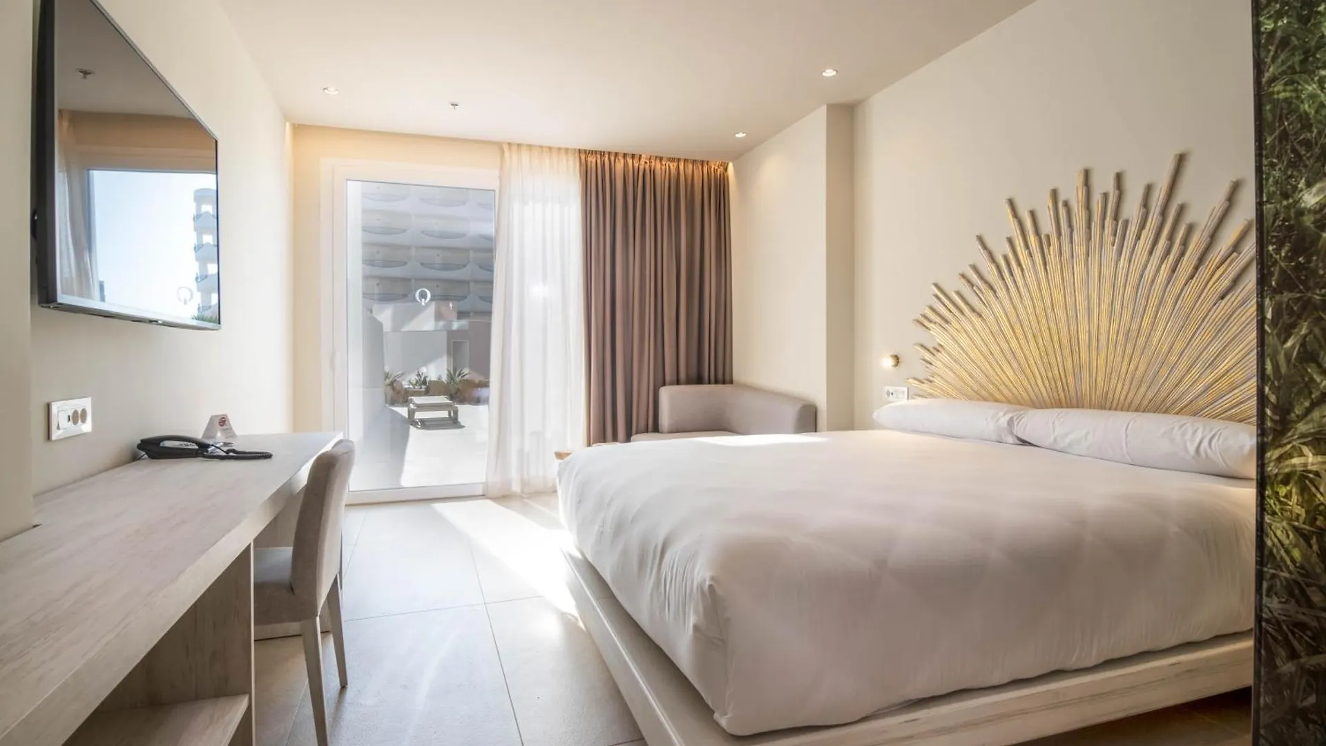 **** Hotel Cadiz Bahia By Qhotels Spanien