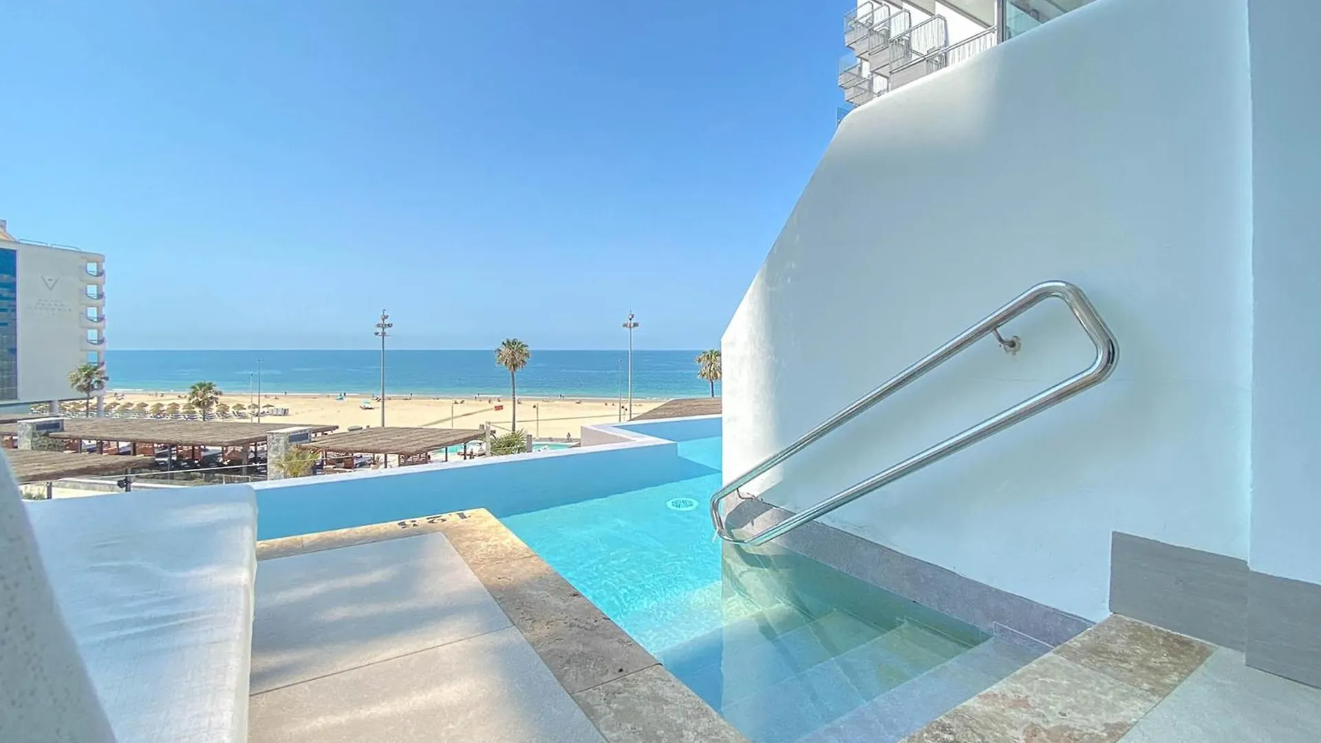 Hotel Cadiz Bahia By Qhotels