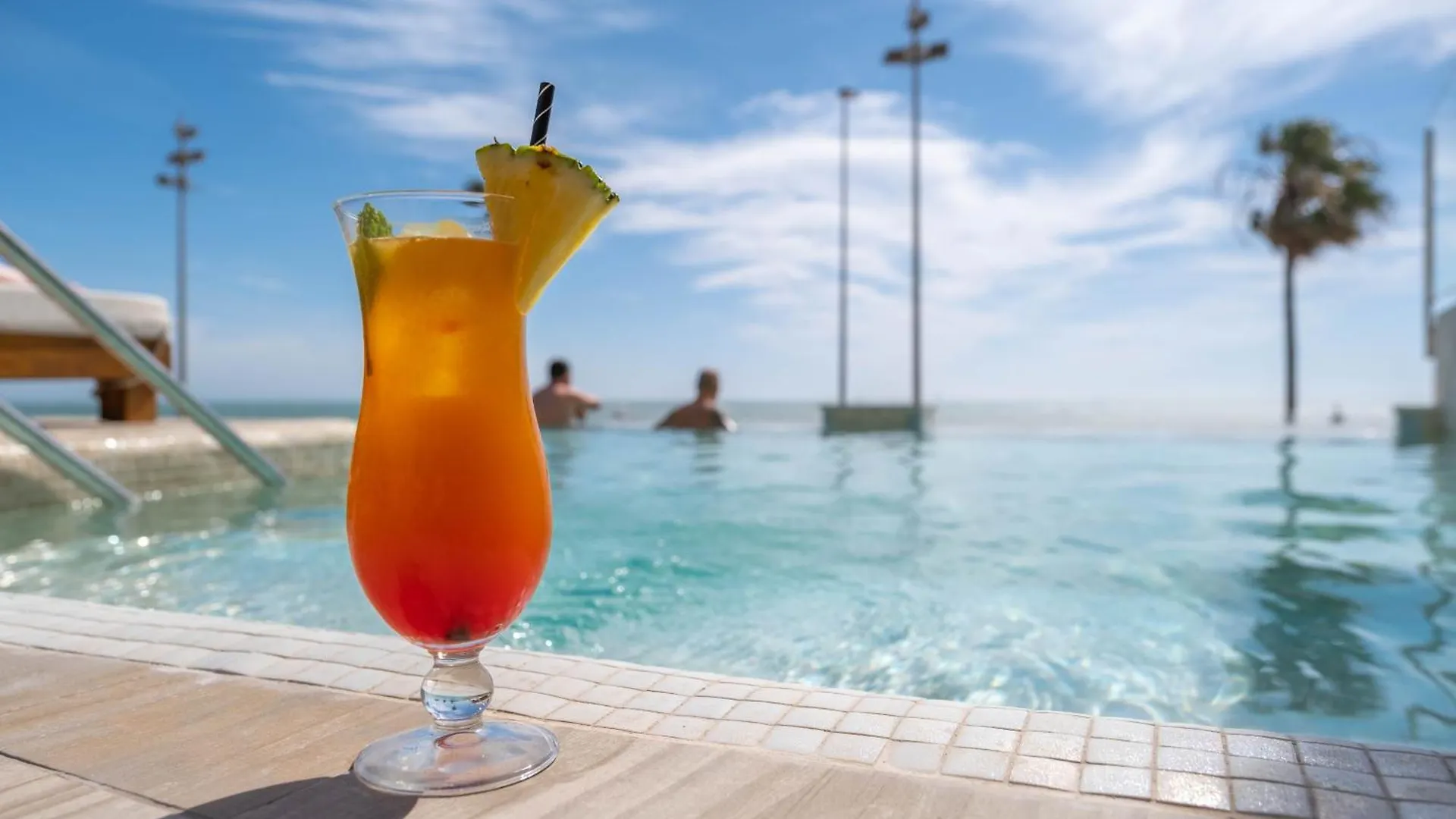 Cadiz Bahia By Qhotels 4*,